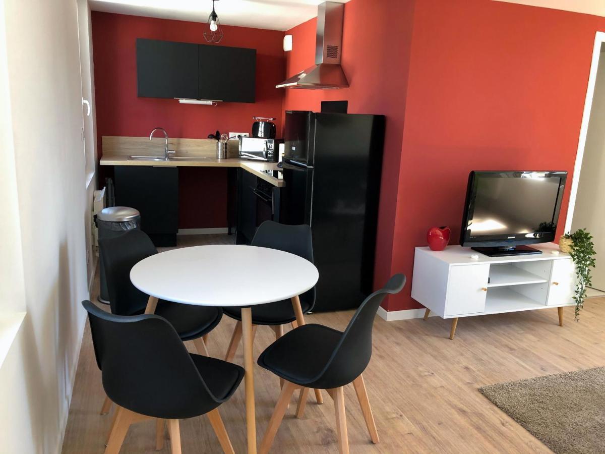 Une Parenthese De Confort A Proximite Du Centre Saumur Esterno foto