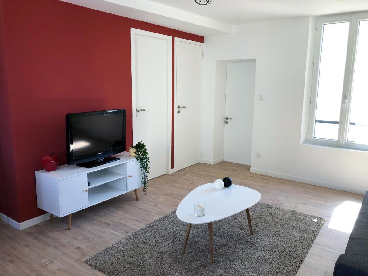 Une Parenthese De Confort A Proximite Du Centre Saumur Esterno foto